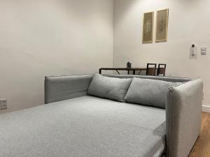 studio recém reformado 4 pessoas pertinho da praia