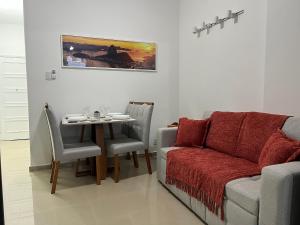 Amplo Studio Recem reformado a 5 min da praia