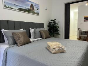 Amplo Studio Recem reformado a 5 min da praia