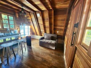 Suisse Chalet by MontJacui, Mountain Top