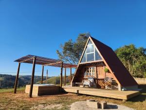 Suisse Chalet by MontJacui, Mountain Top