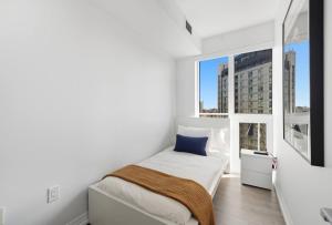 Bright & Stylish 3BR | Downtown + Parking