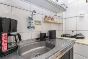 T01 Apto Charmoso Moderno Lapa com Ar-Condicionado