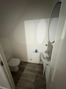 Cozy Morden Hilltop Guest house