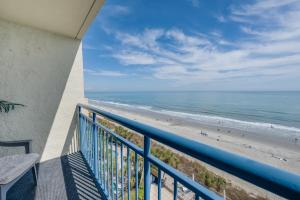 Remodeled Direct Oceanfront 1BR Coral Beach Pools