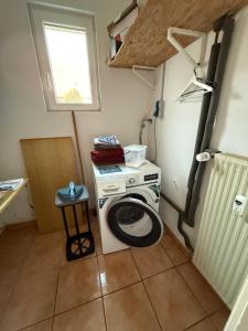 Ferienwohnung Nähe Edersee 1 Schlafzimmer, Garten, Parkplatz - Wohnung 2 von 3