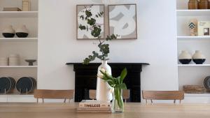 Spacious Victorian Group Retreat | Gated Parking