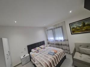 AJ Studio Apartments