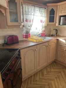 6 berth caravan ensuite the chase