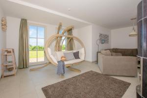 Frühling am Meer mit Ostseeblick, Kamin und Sauna nur 500 m vom Strand entfernt