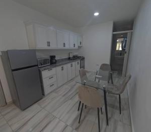 Condo face la piscine, plein coeur de Sosua 106