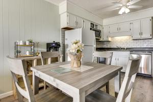 Ocean-View Balcony! Myrtle Beach 3rd-Floor Retreat