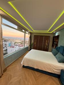 Grand appartement de lux vu mer au boulevard