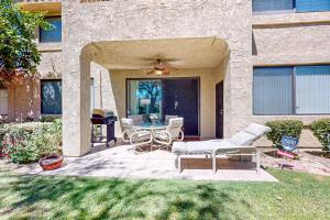 Bright Dog Friendly condo with inviting patio, washer dryer on a Golf Course