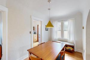 Historic Pueblo Home w yard and patio, modern kitchen - Sam Hughes neighborhood