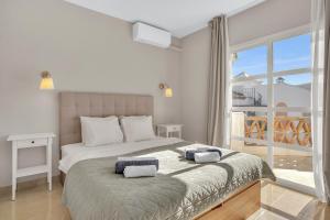 Casa Mariana Penthaus apartment with golf and mountains view