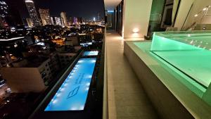 Private Pool, 2 Bedroom Apartment, Stunning view , JVC , Binghatti Onyx