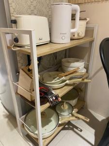 JapandiStudioCondo w Pool near SMEco 4 Pax free