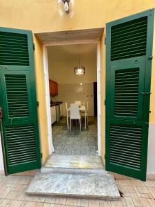 La Pergola - Camere ed Appartamenti con Giardino