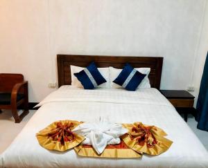 Meet Sunset Villa Luang Prabang