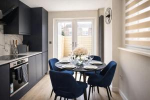 4 Bedroom Home Garden