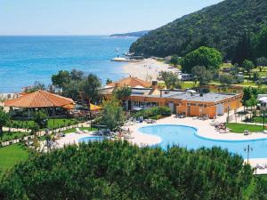 Mobile home in Rabac with shared pool