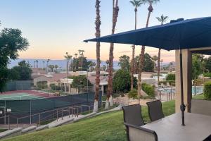 Classy Sommerset condo w stunning views, pools & tennis courts, pickleball