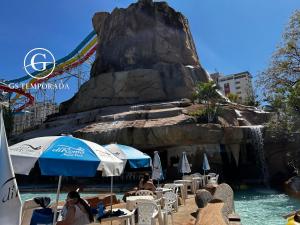 Piazza com acesso ao Acqua Park, Splash e Slider