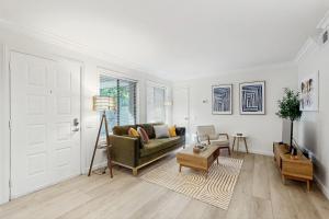 Charming updated condo in great location with heated pool tennis hot tub WD