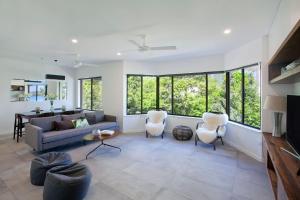 3 Aarons Villa