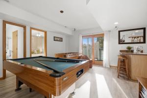 Golf & Surf 7br- Private Pool, 5 Min To Beach