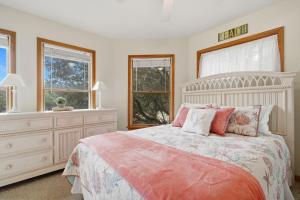 Golf & Surf 7br- Private Pool, 5 Min To Beach