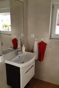 Apartments with parking space Kukljica, Ugljan - 18238