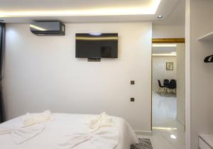 Nadia Suites Tanja Balia