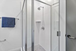 Spacious Studio Suite Downtown Durham