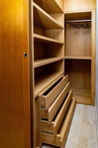 Bright Luxury Studio Apartment - City Center