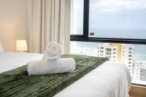 Lush Ocean Vistas - 2BR Luxurious Apartment!