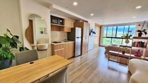 Loft Contemporary on Av Santander