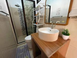 Limbay Little House at angeles