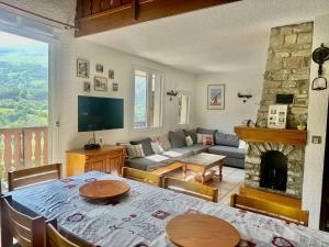Appartement triplex, animaux et parking - 10 pers. - FR-1-871-42