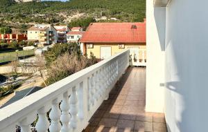 2 Bedroom Pet Friendly Apartment In Rab