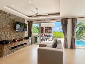 Modern 4Br Villa Don 5 Private Pool in Chaweng