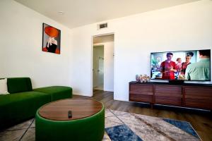 Stylish 3BR Home South Lamar