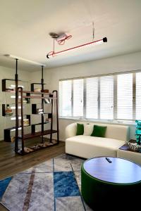 Stylish 3BR Home South Lamar