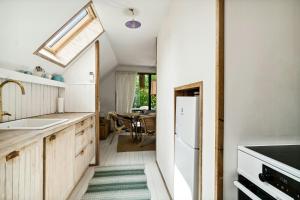 Peace And Togetherness In A Charming Summer Home