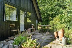 Peace And Togetherness In A Charming Summer Home