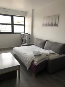 studio in asnières sur seine