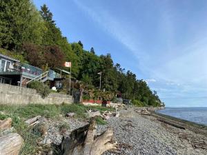 Character House on Shoreline