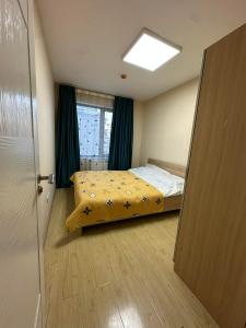 15 Central one-bedroom apartment