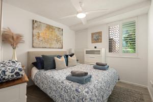 Classic Coastal Escape - 1 Bedroom Ocean Views